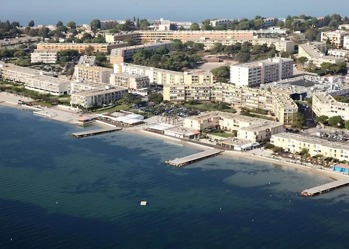 Apartment Climatise Proche Des Thermes A - Fr-1-503-57 Balaruc-les-Bains